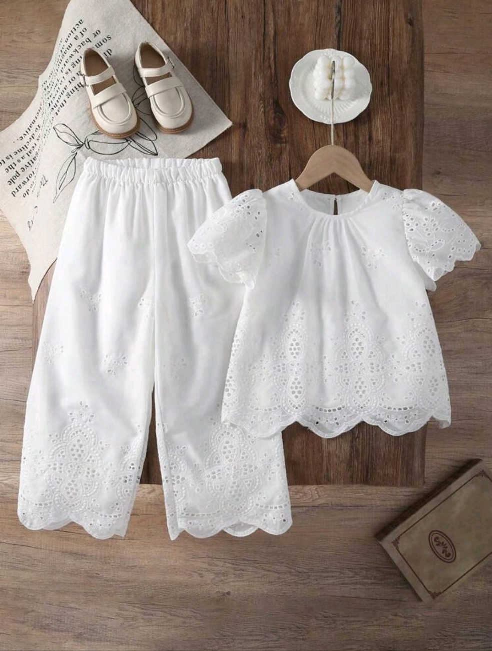 Girls white two piece set