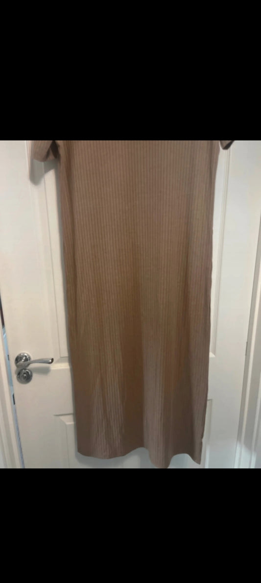 Brown size 14 fitting dress